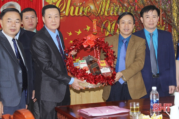 Công đoàn Hà Tĩnh - Bôlykhămxay chia sẻ kinh nghiệm hoạt động