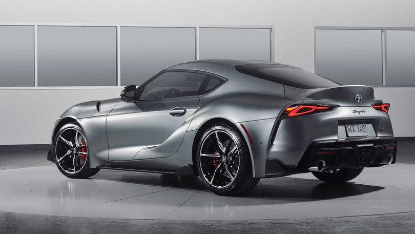2,1 triệu USD cho chiếc Toyota Supra 2020 đầu tiên trên thế giới