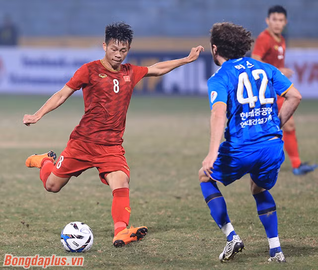 HLV Park Hang Seo tìm kiếm tài năng cho U23 Việt Nam