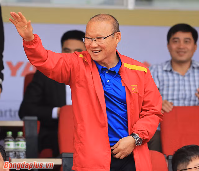 HLV Park Hang Seo tìm kiếm tài năng cho U23 Việt Nam