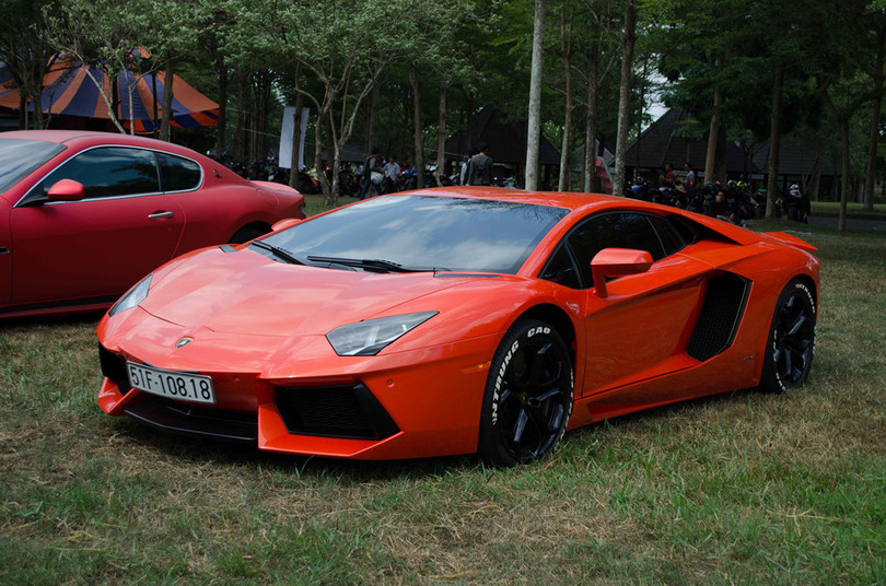 hang tram mo to va sieu xe do ve dong nai