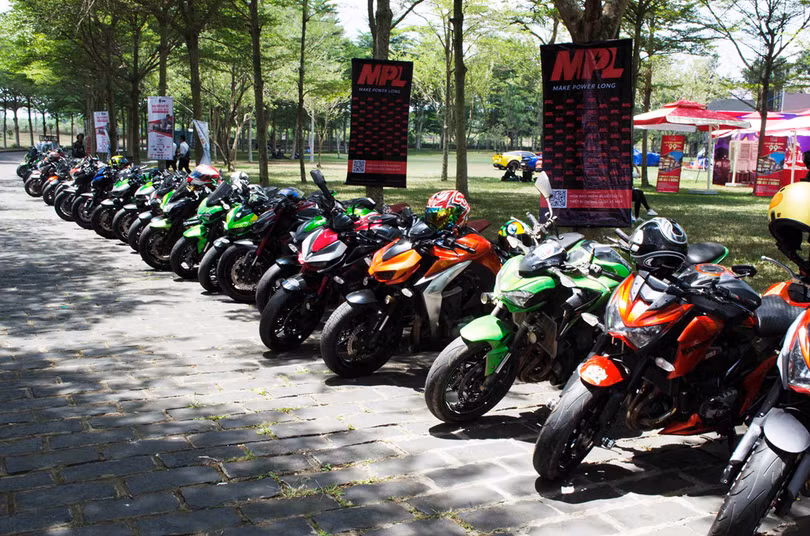 hang tram mo to va sieu xe do ve dong nai