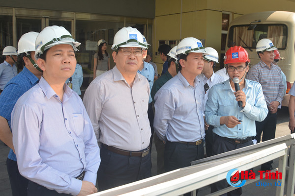 doan can bo uy vien du khuyet trung uong dang tham quan fomorsa ha tinh