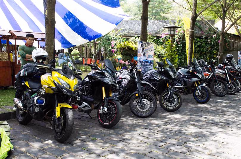 hang tram mo to va sieu xe do ve dong nai