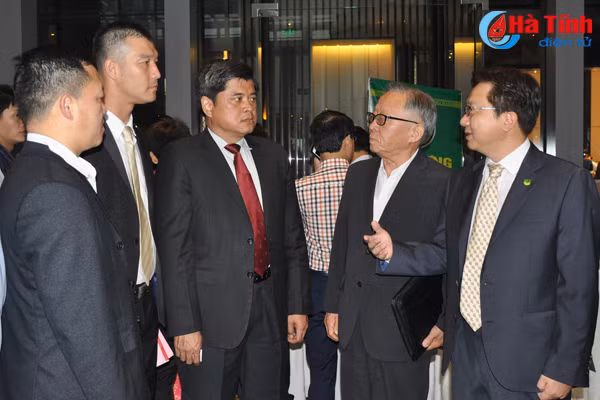 hoi nghi toan quoc xay dung khu dan cu ntm kieu mau vuon mau tai ha tinh