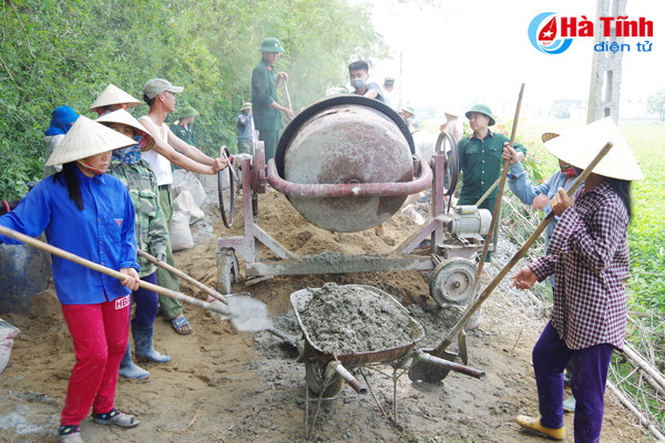cbcs bo chi huy quan su ha tinh giup dan xay dung nong thon moi