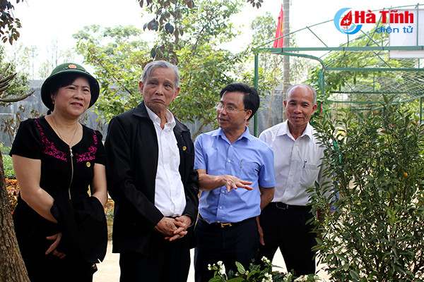 lanh dao tinh ha tinh qua cac thoi ky tham quan khu dan cu kieu mau vuon mau