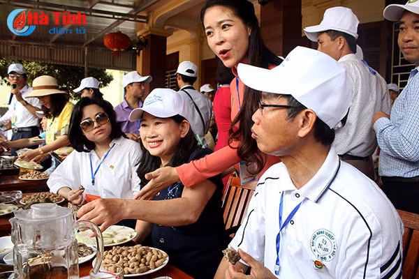 dai bieu ca nuoc an tuong voi nhung kdc kieu mau vuon mau ha tinh