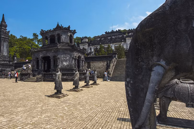 ba lang tam nhung vi vua trieu nguyen