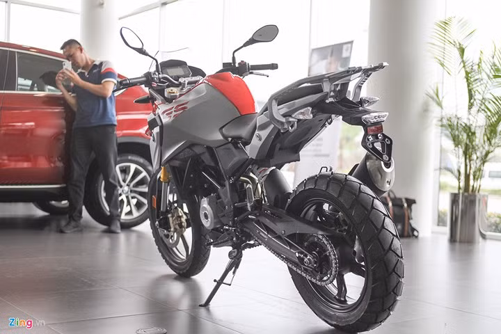 can canh bo doi bmw g 310 gs va bmw g 310 r tai viet nam