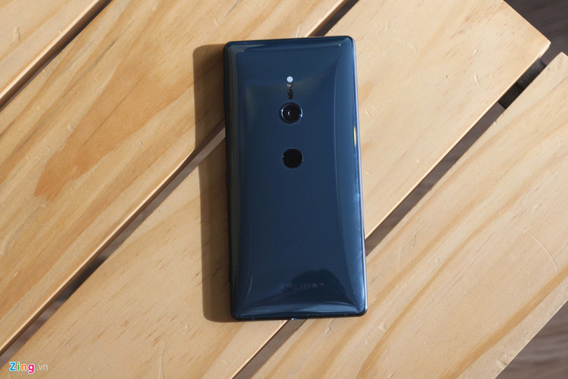 mo hop va trai nghiem sony xperia xz2 chinh hang dau tien tai viet nam