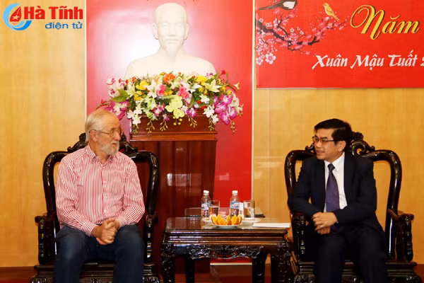 hoi huu nghi cotes d armor de xuat thanh lap trung tam van hoa phap viet