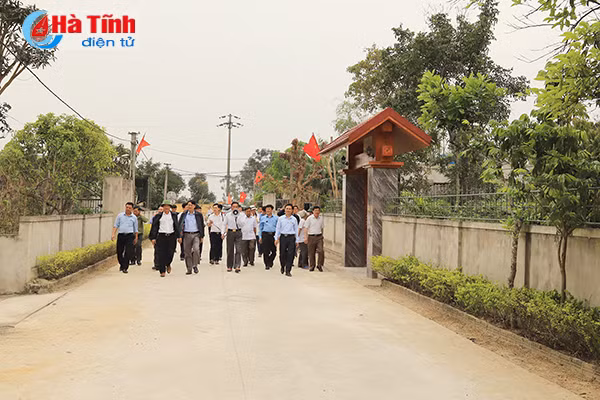 Khu dân cư kiểu mẫu, vườn mẫu (Bài 3): Hành trình không nghỉ