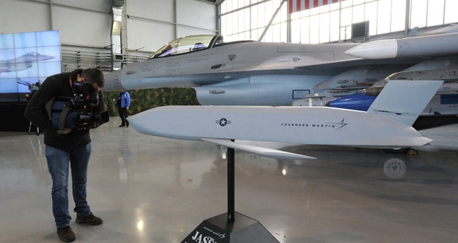 suc manh dang gom cua mang luoi phong khong syria