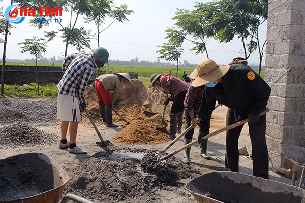 hon 230 hoc vien an ninh tham gia xay dung ntm tai can loc