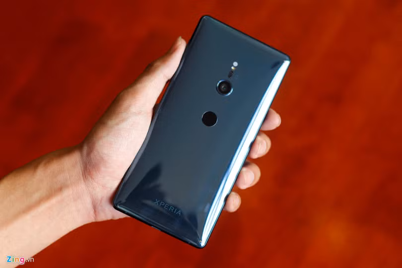 mo hop va trai nghiem sony xperia xz2 chinh hang dau tien tai viet nam