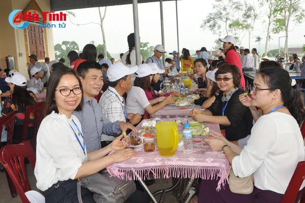 dai bieu ca nuoc an tuong voi nhung kdc kieu mau vuon mau ha tinh