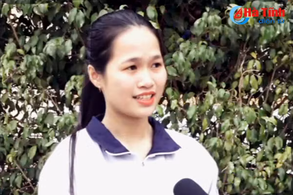 Bé gái Hà Tĩnh hát “ngọt như mía” dậy sóng cộng đồng mạng