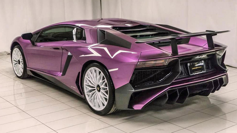 lamborghini aventador phien ban mau tim cuc hiem