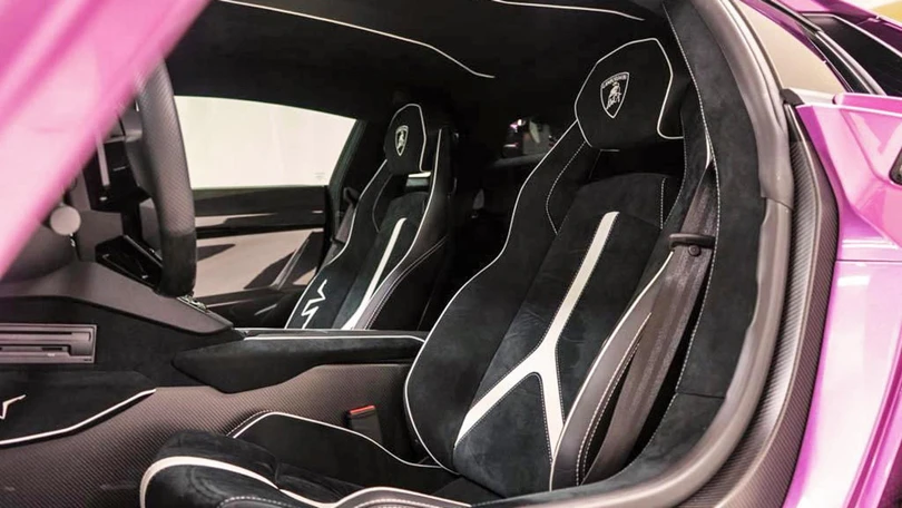 lamborghini aventador phien ban mau tim cuc hiem