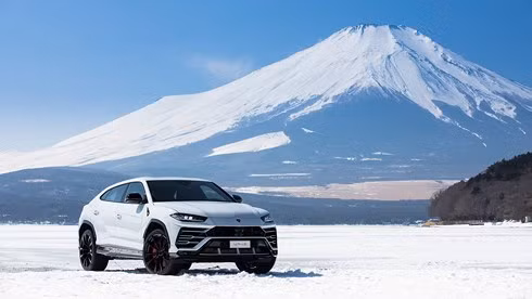 lamborghini urus tao con dia chan trong phan khuc suv hieu suat cao