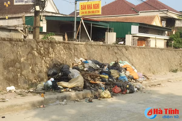 thi tran duc tho ngap rac sau 1 tuan dong cua bai tap ket