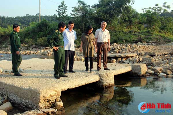 hdnd tinh khao sat cac don bien phong tren dia ban huong khe