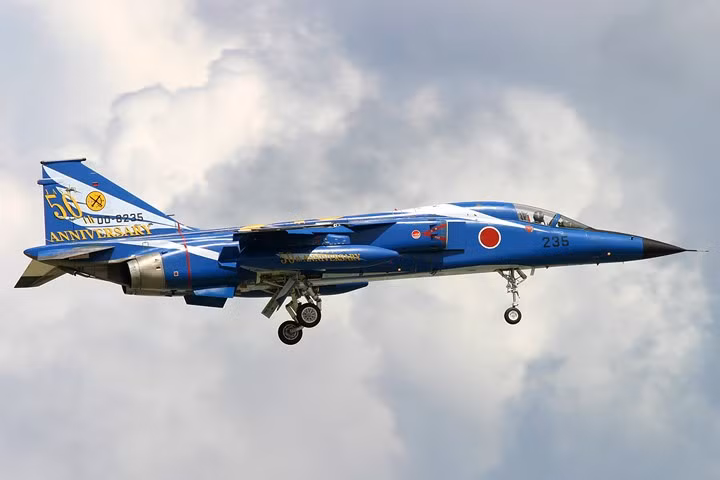 suc manh tiem kich sieu am mitsubishi f 1 cua nhat ban