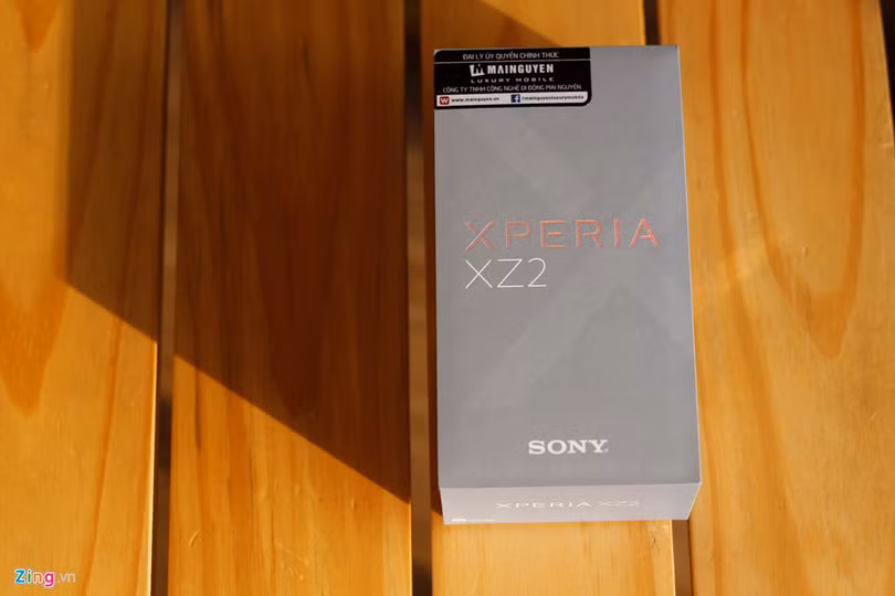 mo hop va trai nghiem sony xperia xz2 chinh hang dau tien tai viet nam