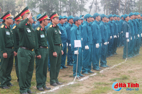 dan quan nghi xuan thi nem luu dan danh dich doi khang