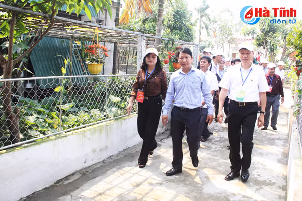 dai bieu ca nuoc an tuong voi nhung kdc kieu mau vuon mau ha tinh