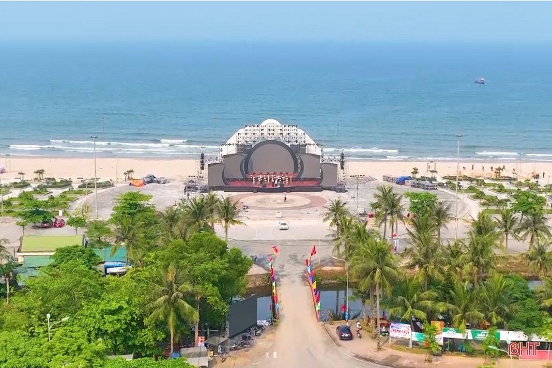 Ngắm khu du lịch biển Xuân Thành từ trên cao