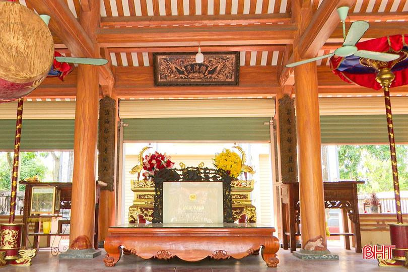 Đình Hoa Vân Hải không chỉ là nơi thờ tự thành hoàng làng mà còn là trung tâm sinh hoạt văn hóa. Đình Hoa Vân Hải không chỉ là nơi thờ tự thành hoàng làng mà còn là trung tâm sinh hoạt văn hóa.