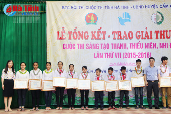 trao thuong cuoc thi sang tao thanh thieu nien nhi dong toan tinh