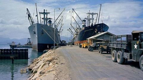 nga tiec nuoi can cu cam ranh de di kho tro lai