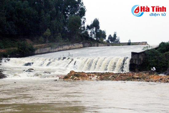 ho boc nguyen tiep tuc xa lu voi luu luong 30m 3 s