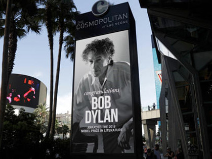 Giải Nobel Văn học 2016: Điều gì xảy ra nếu Bob Dylan vẫn... lặng im? ảnh 2 giai nobel van hoc 2016 dieu gi xay ra neu bob dylan van lang im