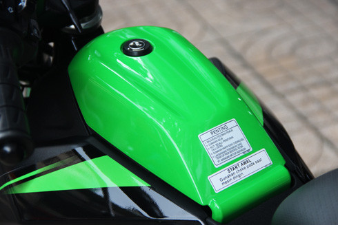 kawasaki athlete pro con tay co nho dau tien ve viet nam