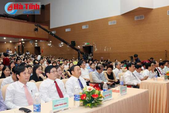 khai mac lien hoan cac clb dan ca vi giam nghe tinh