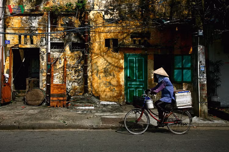 ve dep nguoi phu nu viet nam cung chiec non la