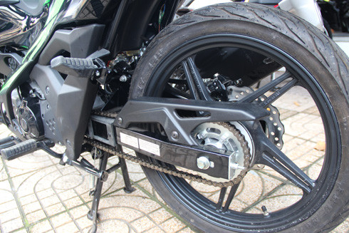 kawasaki athlete pro con tay co nho dau tien ve viet nam