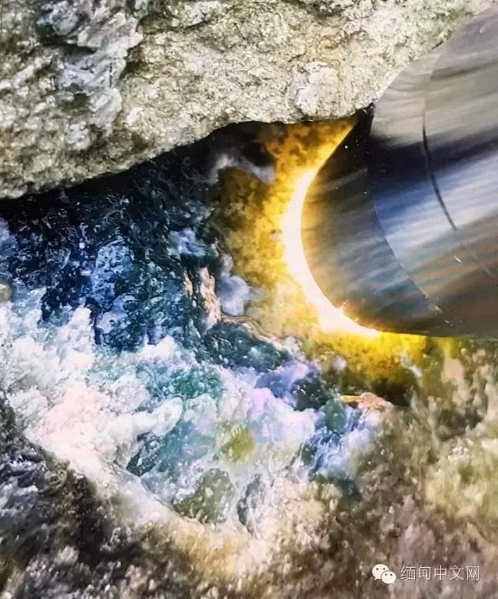 phat hien khoi da ngoc bich khong lo nang gan 175 tan o myanmar