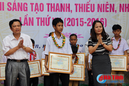 trao thuong cuoc thi sang tao thanh thieu nien nhi dong toan tinh