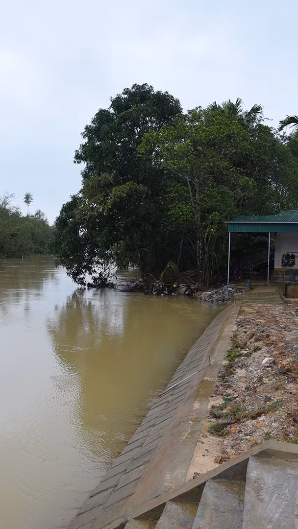 Người dân “tâm lũ” Hà Tĩnh nặng nghĩa ân tình với đồng bào Nghệ An