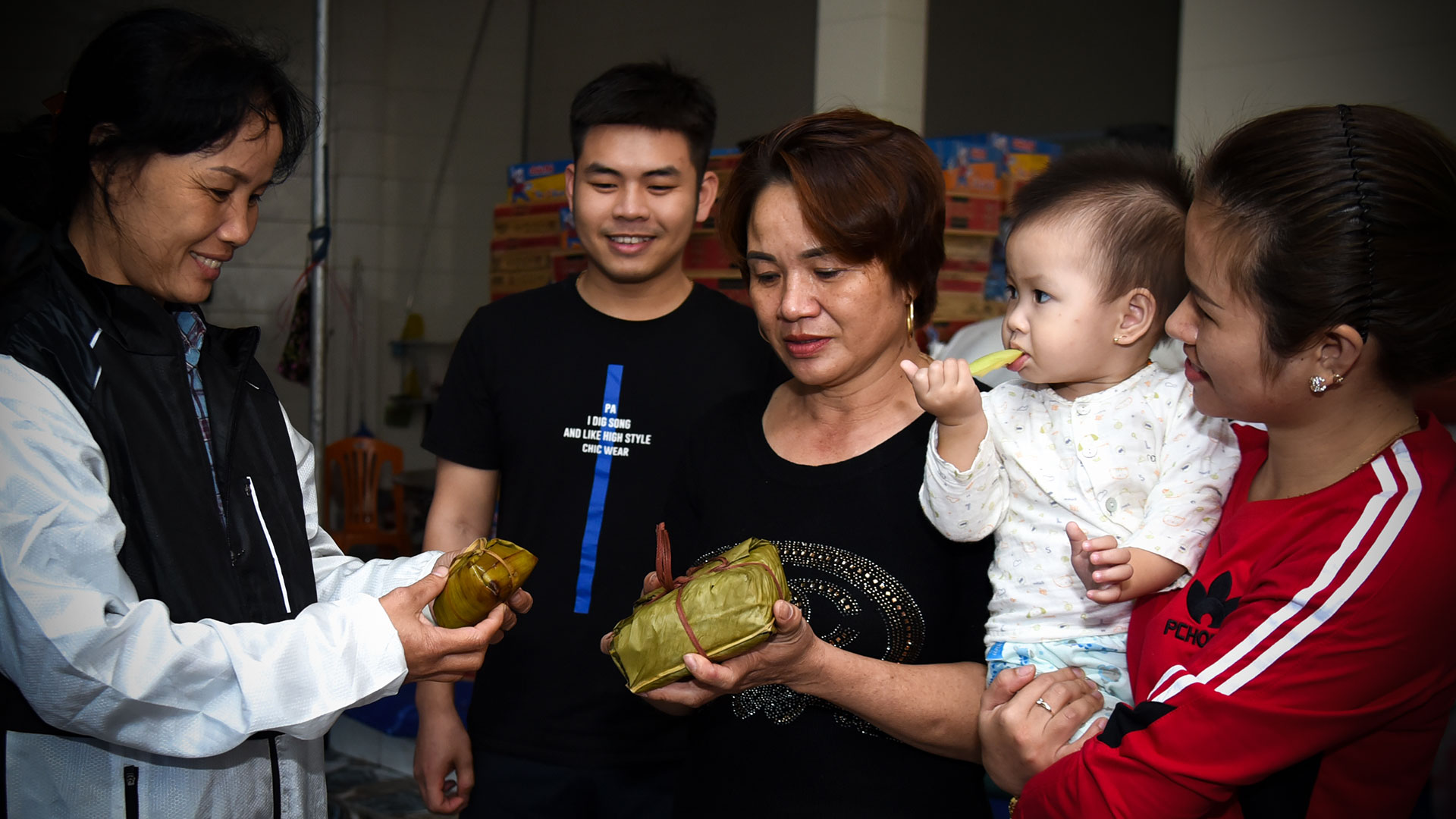 Người dân “tâm lũ” Hà Tĩnh nặng nghĩa ân tình với đồng bào Nghệ An