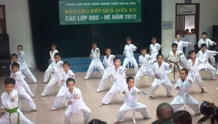 Câu lạc bộ, các lớp năng khiếu đã thu hút đông đảo TTN đến tham gia sinh hoạt, học tập, rèn luyện năng khiếu trong dịp hè.