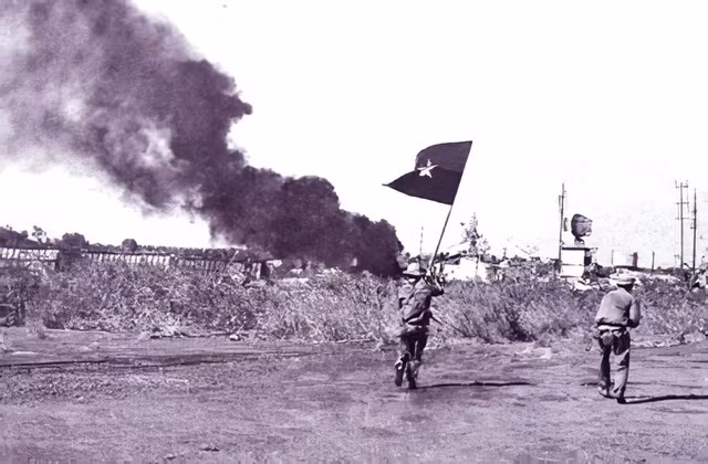Chỉ đạo chiến lược của Bộ Chính trị mùa Xuân 1975