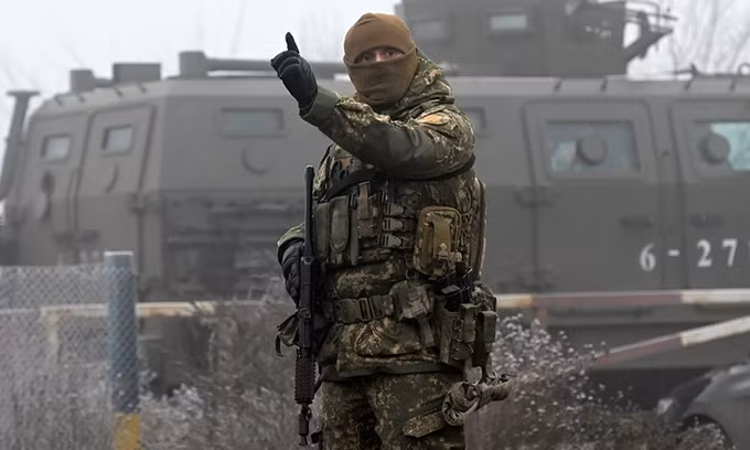 Ukraine và phe ly khai tiến hành trao đổi tù nhân