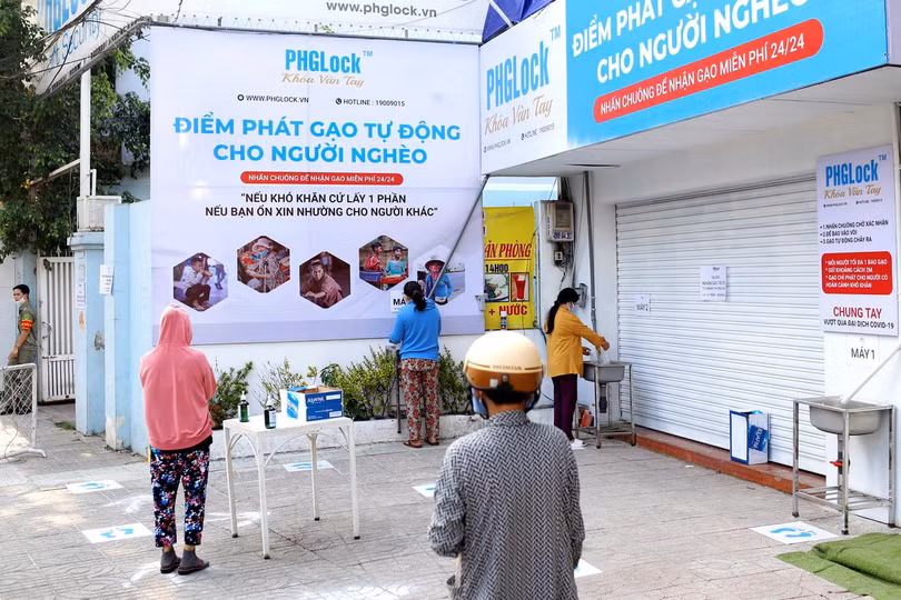 “ATM gạo” Việt Nam lên báo nước ngoài
