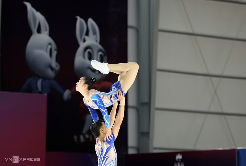 Việt Nam thâu tóm toàn bộ HC vàng Aerobic